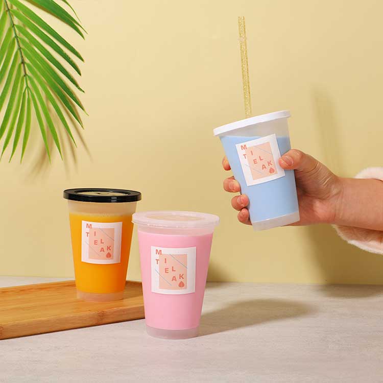 Eco friendly 400ml clear disposable plastic boba cups with lids for iced drinks coffee tea smoothie bubble