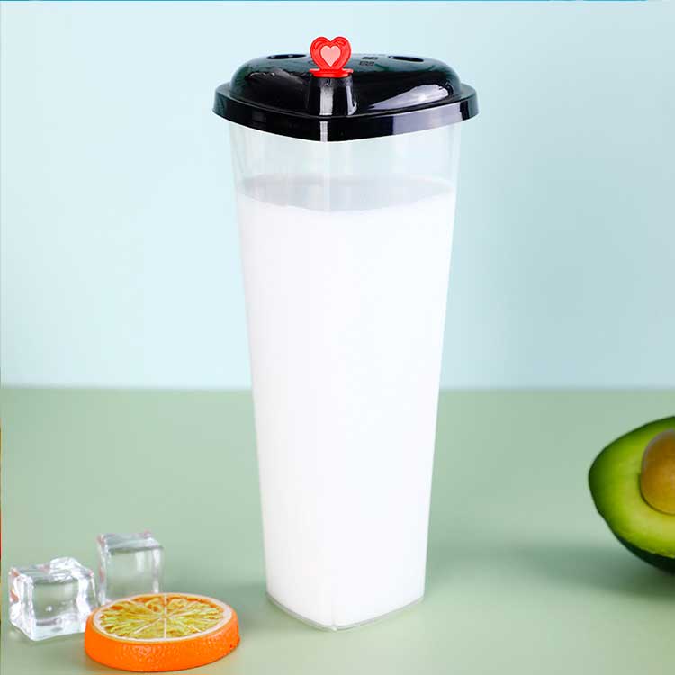 Clear PP 560ml plastic takeaway cups to go cups with lids for Iced Coffee Smoothies Soda Cold Drinks