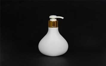Custom color 100ml plastic lotion bottle with pump for sale