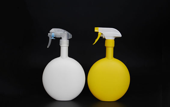 Luxury 500ml long neck round flat plastic disinfectant spray bottles in bulk