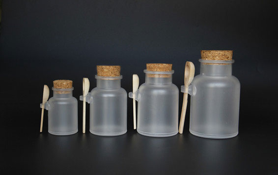 Empty corked mini bath salt jars with spoon from china supplier