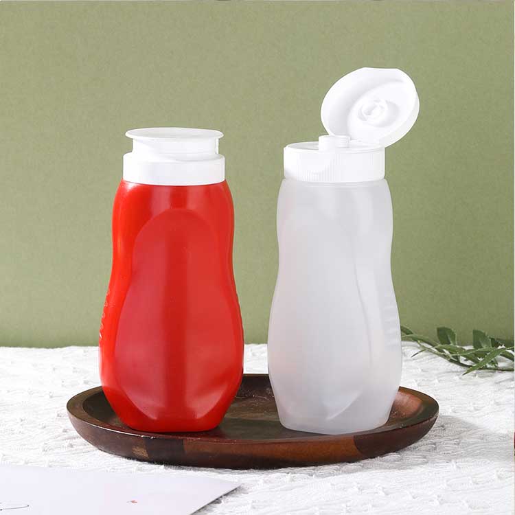 Leak-proof kitchen condiment squeeze 10oz plastic barbecue sauce bottles with flip top caps