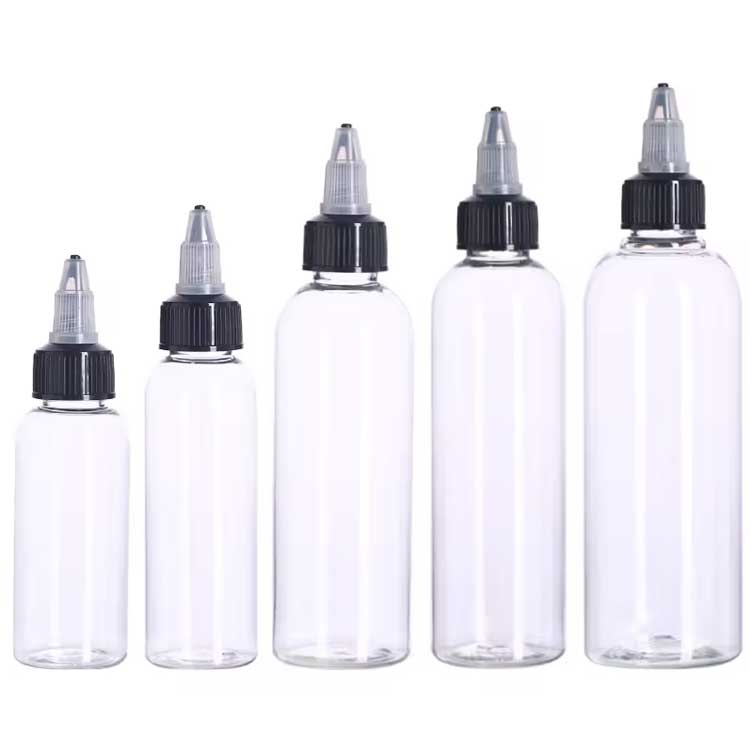 Bpa-free pet refillable twist top applicator 500ml plastic oil squeeze bottle with black nozzle