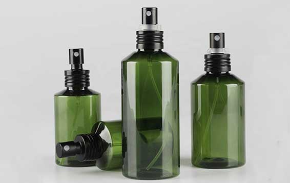 Wholesale empty mini 100ml plastic ethyl alcohol bottles with mist sprayer