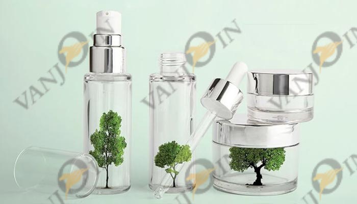 How To Choose Eco-Friendly Plastic Containers For Your Cosmetic Products
