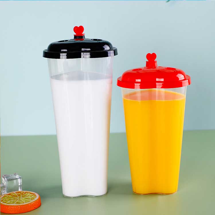 Clear PP 560ml plastic takeaway cups to go cups with lids for Iced Coffee Smoothies Soda Cold Drinks