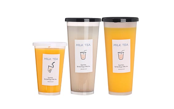 Wholesale 500ml plastic milk tea cup with lid and straw from bottles supplier