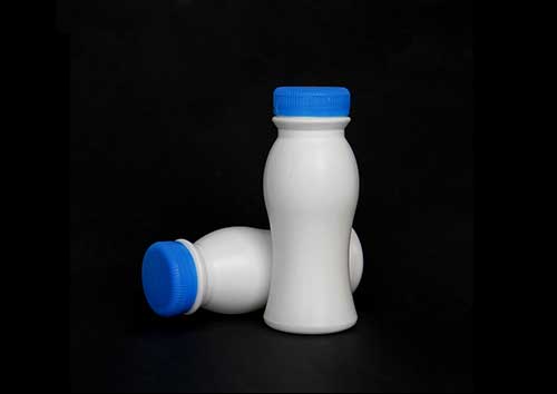 Factory price 100ml small plastic milk yogurt bottles with foil lids