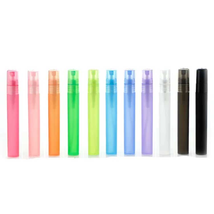 Wholesale colored 10ml plastic spray bottle with fine mist sprayer for travel