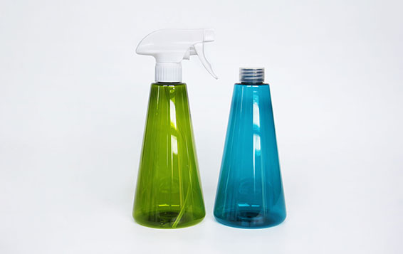 Plastic disinfection bottle with sprayer for alcohol disinfectant/84 liquid