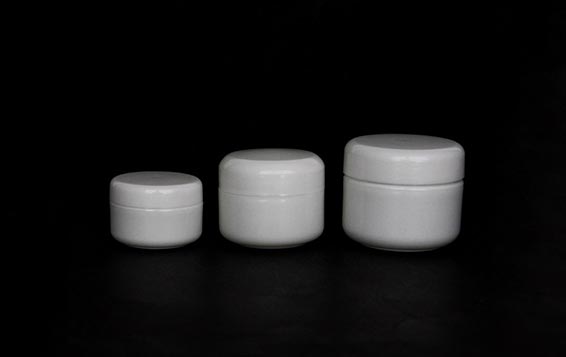 Custom 10g 20g 50g white cosmetic plastic skincare jar with dome lid wholesale