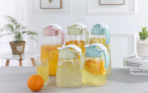 Hear resistance clear 1.2L plastic water jug with lid and spout for water drinking