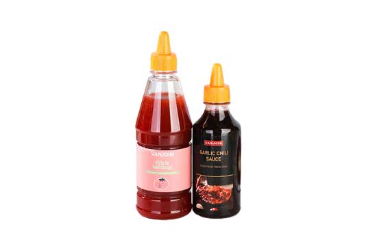 Leak proof bpa-free plastic sauce squeeze bottles 4/8/16oz squirt empty bottles with twist top cap great for ketchup, mustard, syrup, sauces, dressing, oil, arts and crafts