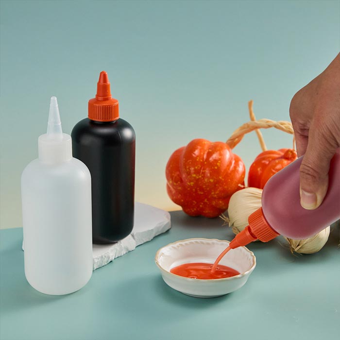 Plastic Tomato Sauce Bottles with Twist-on Cap Lids,Sauce Bottle with Squeeze Top,Squirt Condiment Bottles for Syrup,Mustard,Olive Oil and More