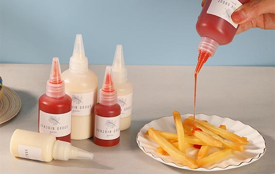 Best food grade refillable mini 100ml bbq sauce bottles with nozzle