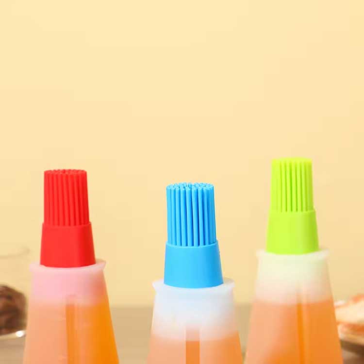 Squeezable silicone oil bottle brush BBQ/Pastry Basting Brushes Silicone Cooking Grill Barbecue Baking Pastry Oil/Honey/Sauce Bottle Brush