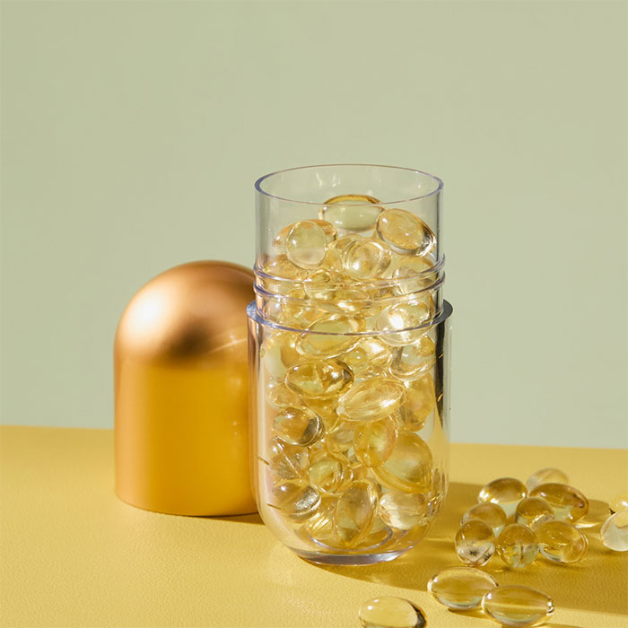 Refillable Transparent Pill Storage Containers small Capsule Bottles for Travel Portable Medicine Holders for Tablets